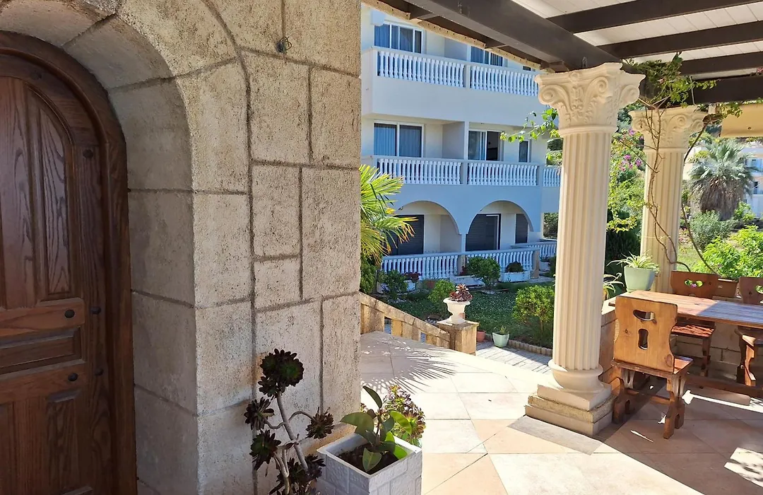 Castle Hotel-1